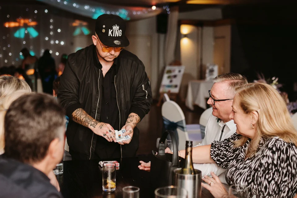 Phil Pearson magician performing live